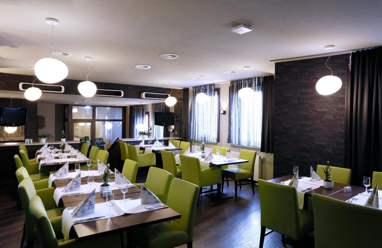 Konsum Gaestehaus Quisisana - Oberhof Oberhof  Ngoại thất bức ảnh