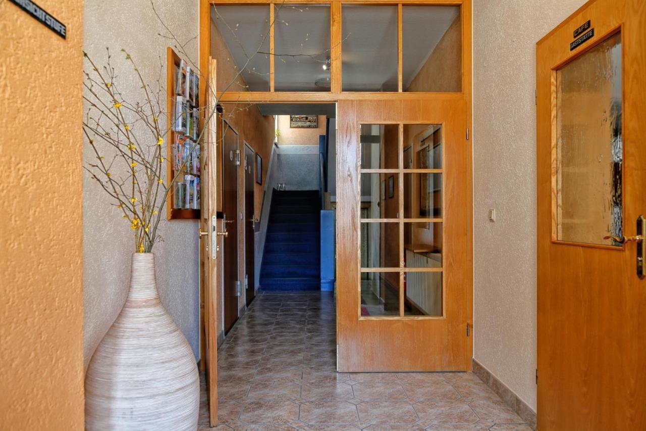 Konsum Gaestehaus Quisisana - Oberhof Ngoại thất bức ảnh