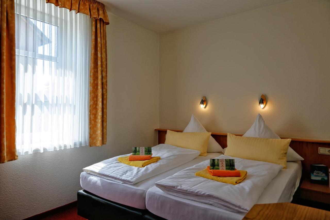 Konsum Gaestehaus Quisisana - Oberhof Oberhof  Ngoại thất bức ảnh