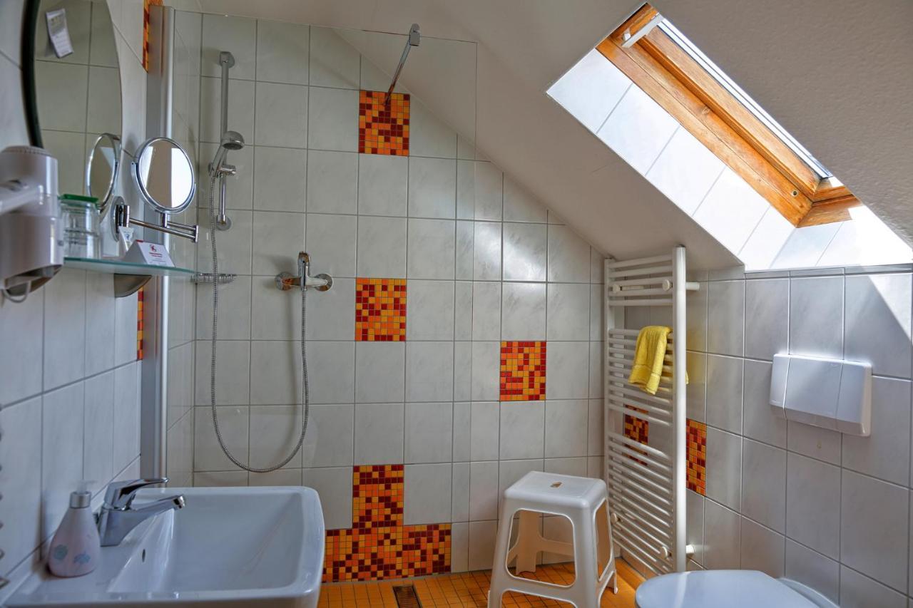 Konsum Gaestehaus Quisisana - Oberhof Oberhof  Ngoại thất bức ảnh