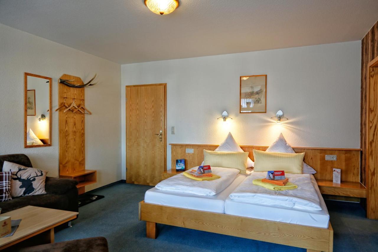 Konsum Gaestehaus Quisisana - Oberhof Oberhof  Ngoại thất bức ảnh