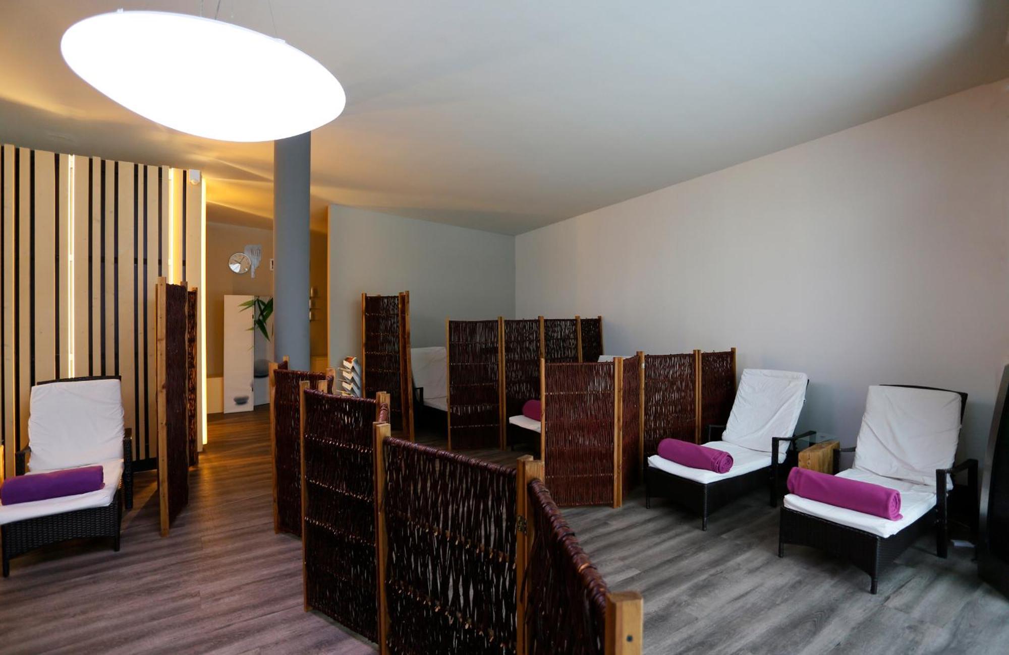 Konsum Gaestehaus Quisisana - Oberhof Oberhof  Ngoại thất bức ảnh